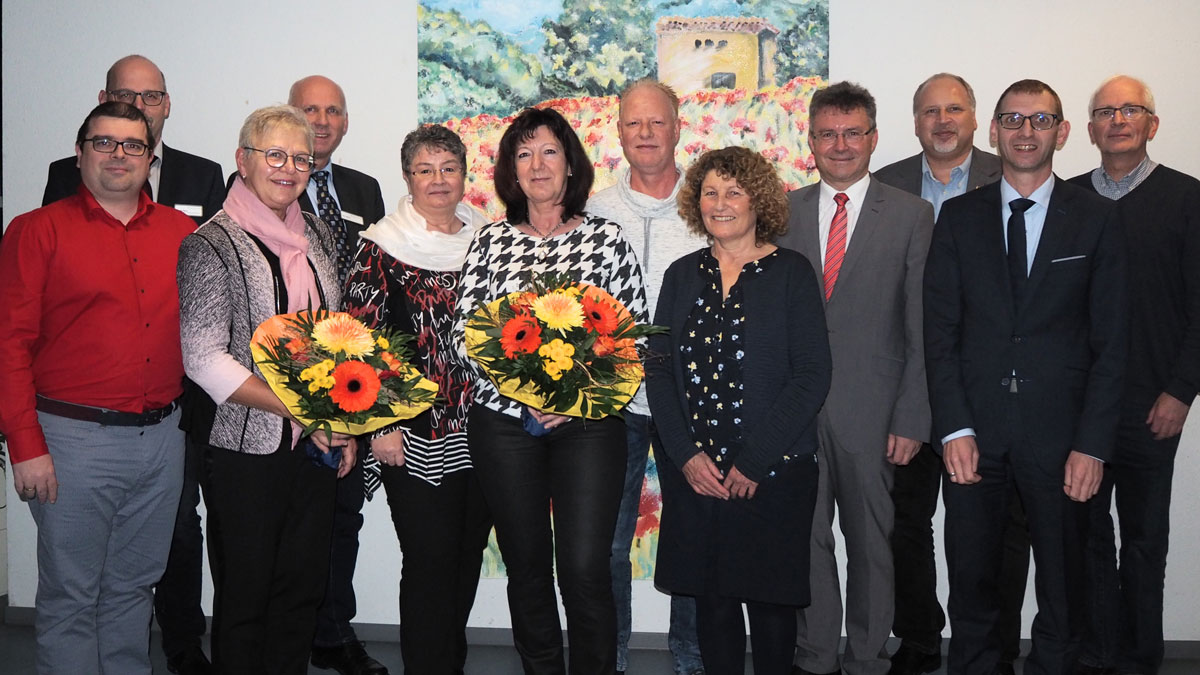 Fünf Mitarbeiterinnen und Mitarbeiter der Neckar-Odenwald-Kliniken wurden für ihren langjährigen Dienst geehrt oder aus diesem verabschiedet. 