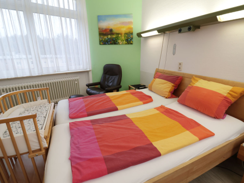 Familienzimmer an den Neckar-Odenwald-Kliniken
