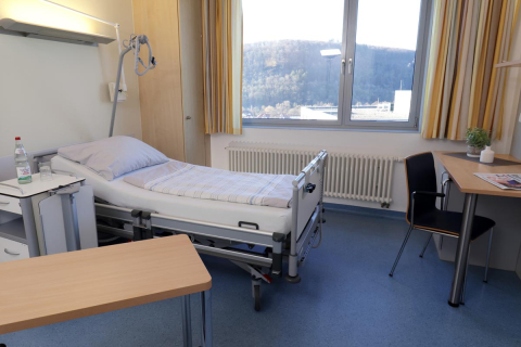 Patientenzimmer der Neckar-Odenwald-Kliniken