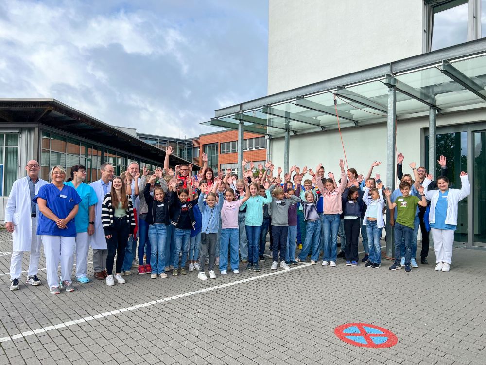Gruppenbild mit Jubel