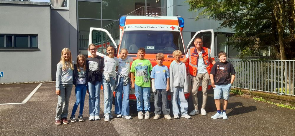 Kinder vor dem RTW