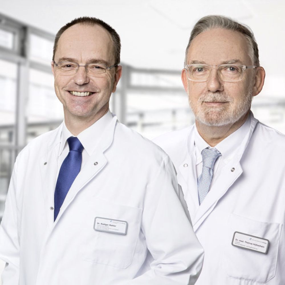 Dr. med. Rüdiger Mahler (links) und Dr. med. Thomas Hüttenhain (rechts). Dr. med. Rüdiger Mahler (links) und Dr. med. Thomas Hüttenhain (rechts).